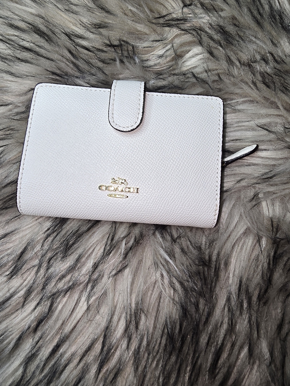Coach Small Pebbled Leather Snap Wallet in Chalk - Picture 2 of 12